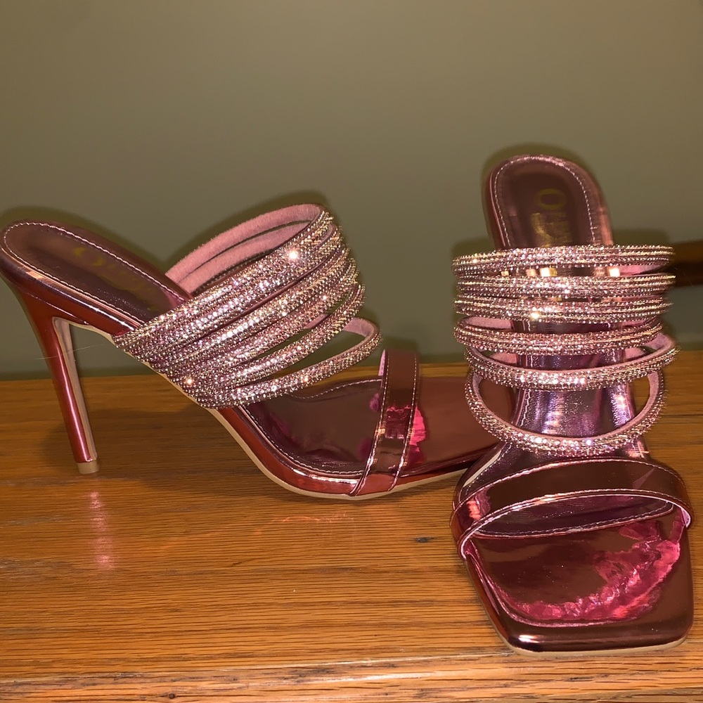 Heels never worn